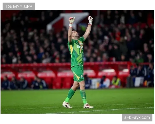 加纳乔倒钩破门解析：是否已达普斯卡什奖级神迹