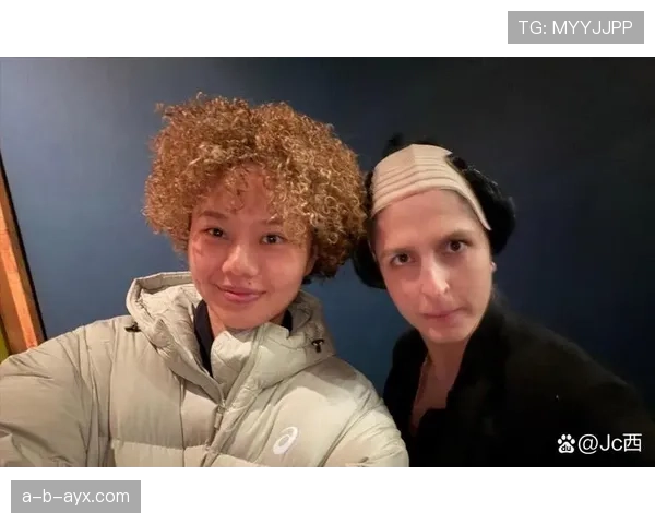 龚翔宇训练完直接啃鸡腿，这自律和放纵的切换也太真实了